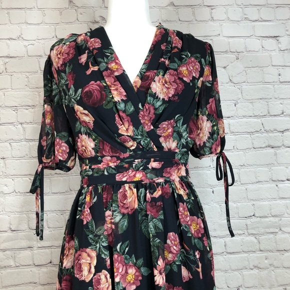 Gal Meets Glam Collection Ashlynn Floral Dress - Picture 12 of 12